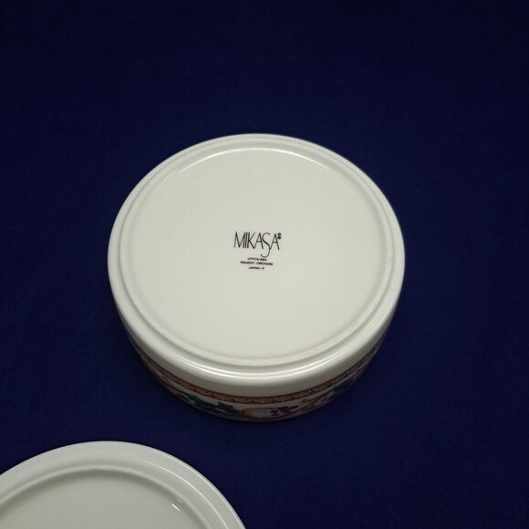 Mikasa Holiday Orchard Covered Candy Dish Trinket Box Christmas Gold Accents - Picture 13 of 13